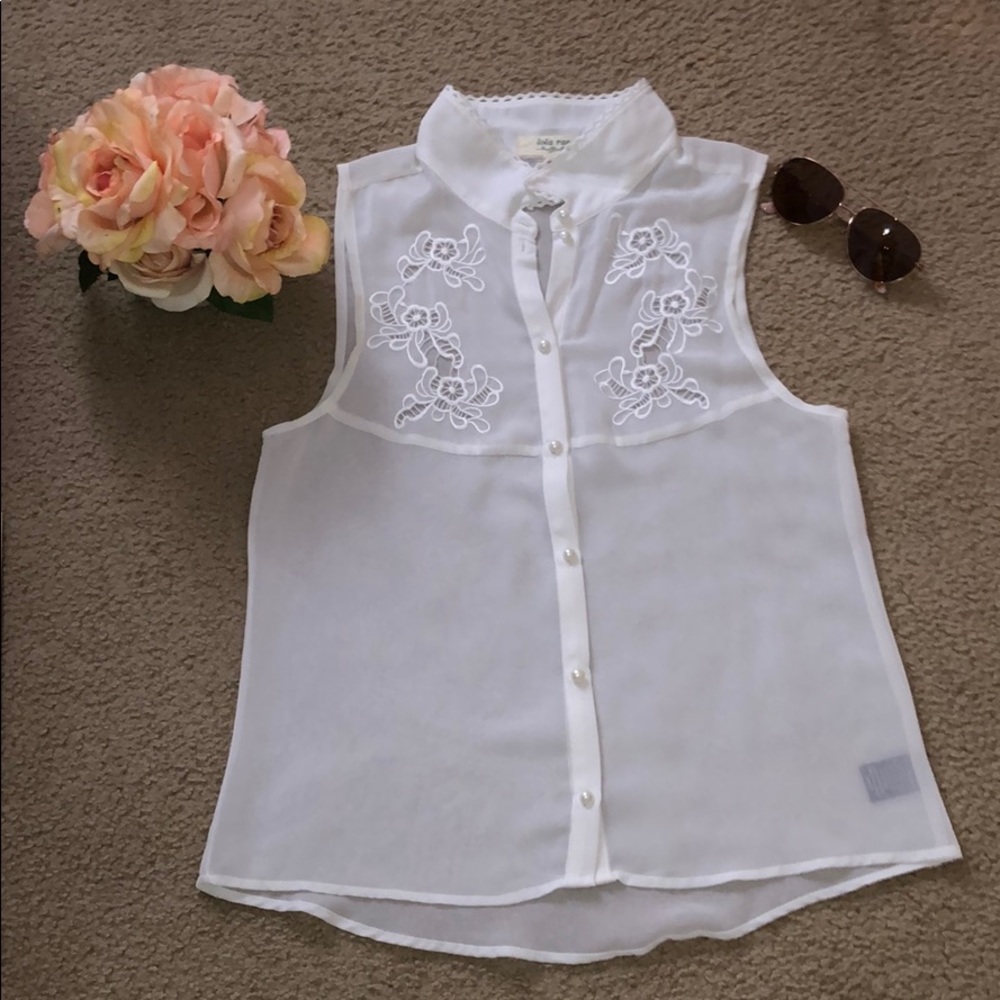 🌸LOLA RAE: White Collared Lace Tank Top - Picture 1 of 5